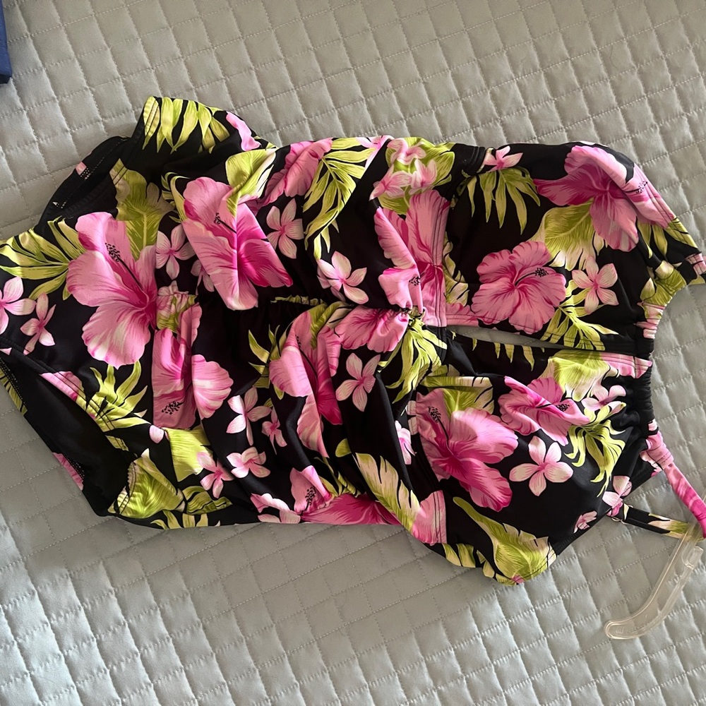 VENUS Black and Pink Floral One Piece Swimsuit